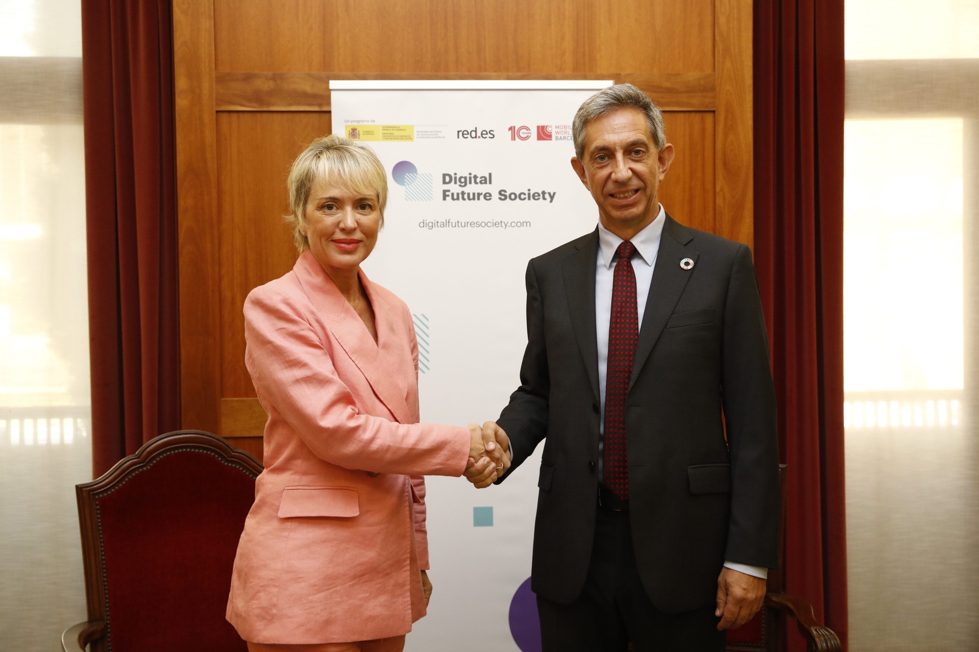 The signing of the new agreement consolidates Digital Future Society as a key player in the promotion of technological humanism at a global level