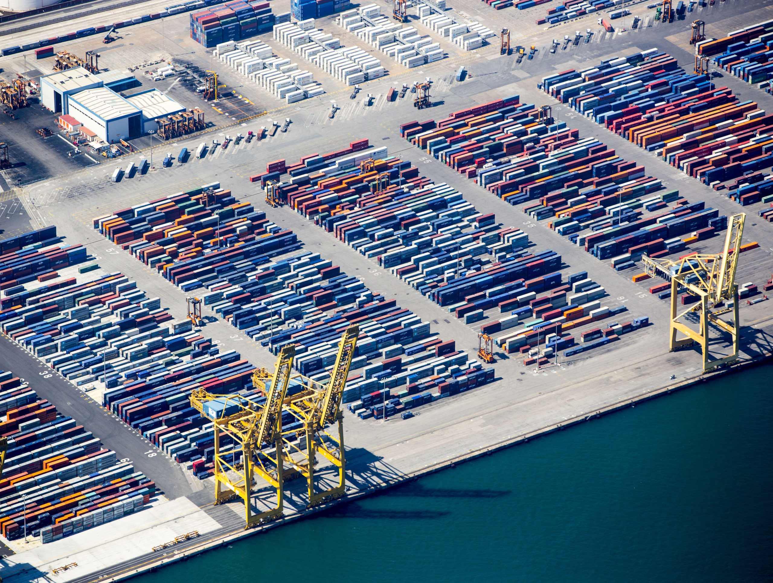 5G technology applied to improving safety in industrial and port traffic