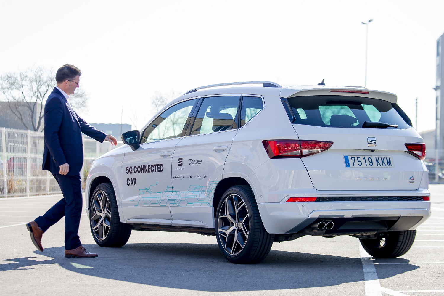Telefónica and Seat will demonstrate several 5G-connected car use cases in a city environment for safer driving at MWC19 Barcelona