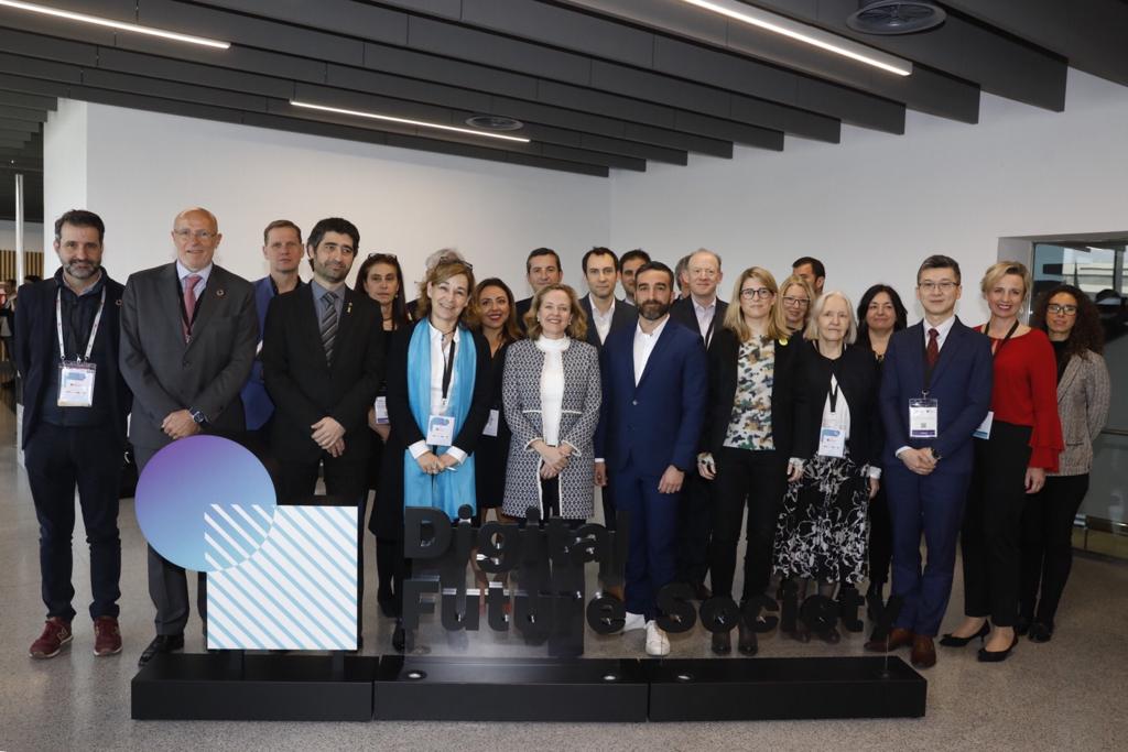 Digital Future Society advances the debate on public leadership capacity in artificial Intelligence and blockchain