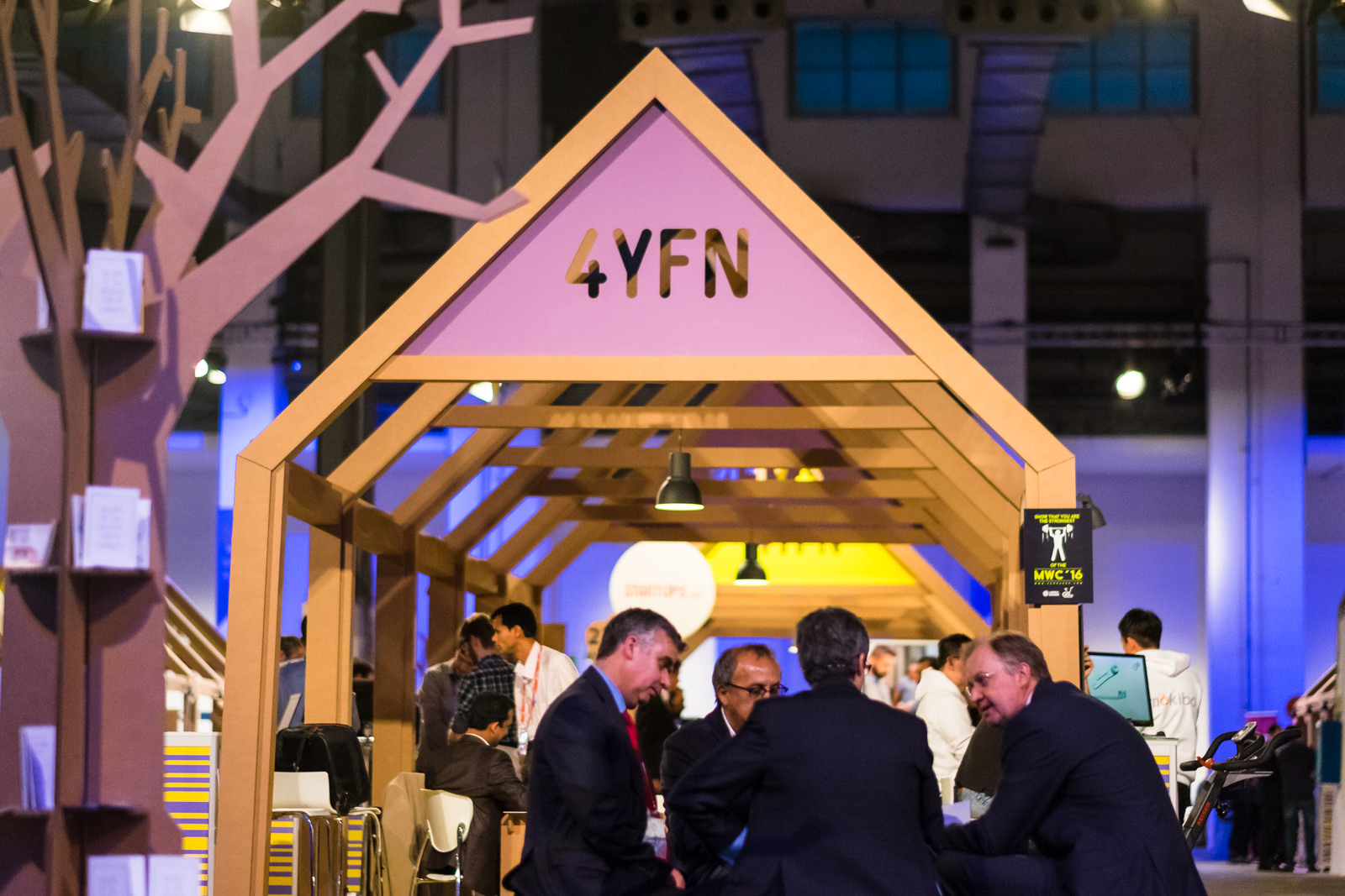 4YFN brings together more than 60 international investors in Shanghai
