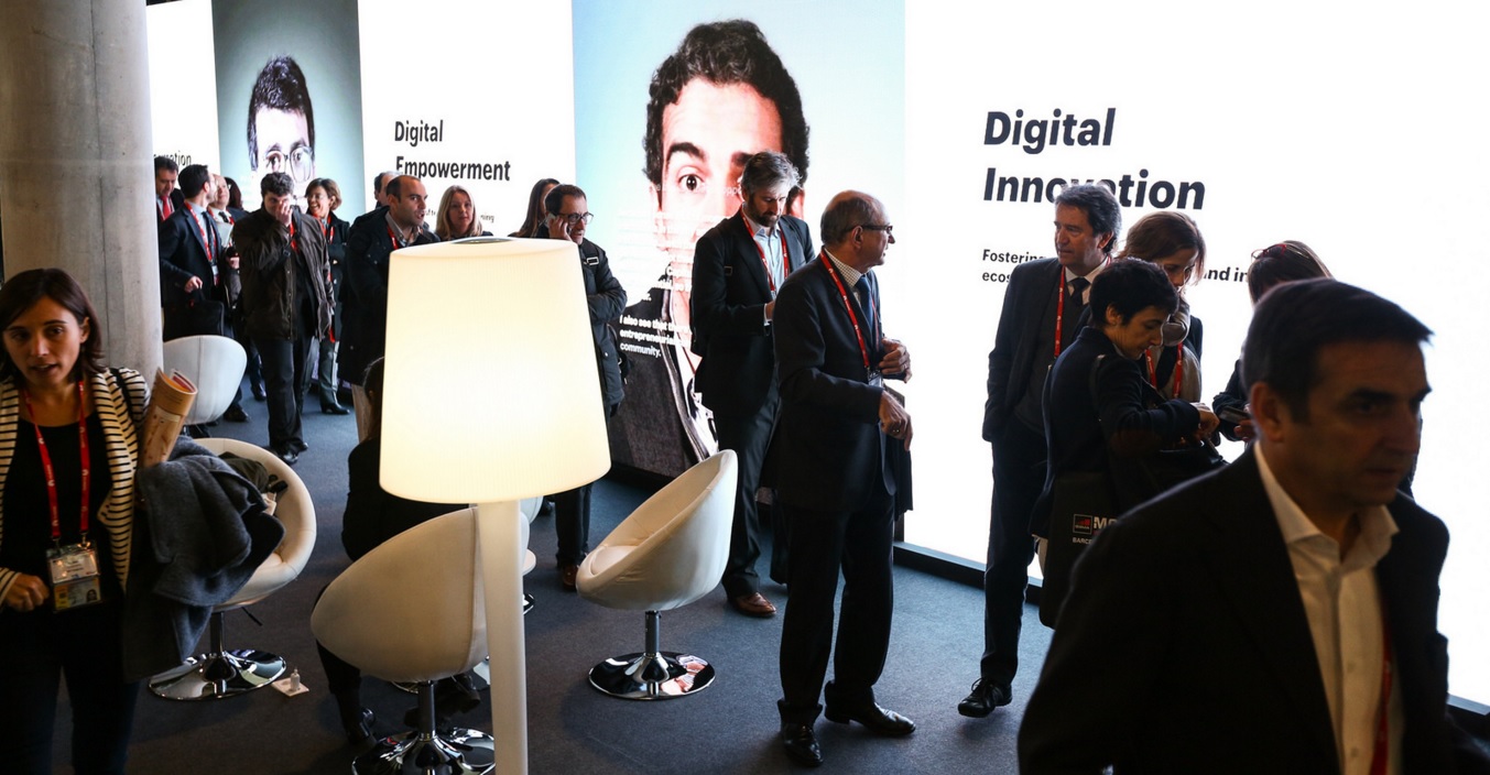 Mobile World Capital Barcelona rewards Catalonia’s most innovative schools at the MWCongress