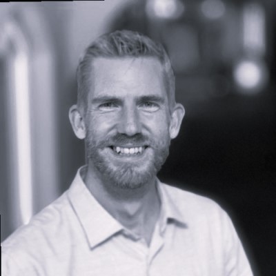 Simon Knowles