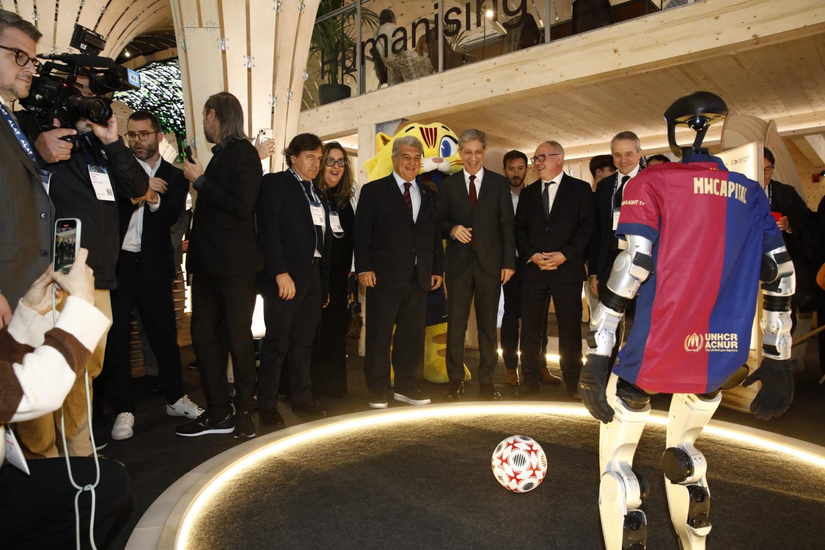 MWCapital celebrates FC Barcelona’s 125th anniversary by recreating the stands of the Camp Nou 